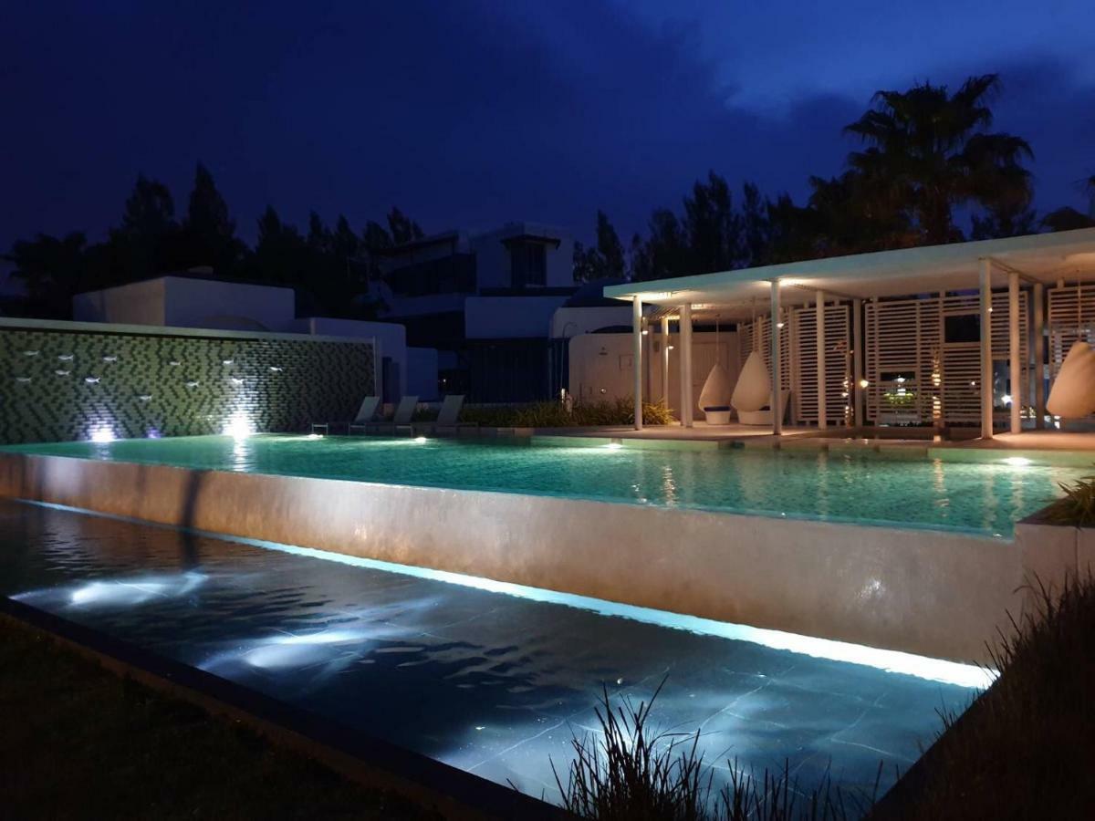 The Crest Santora Hua Hin Apartamento Exterior foto